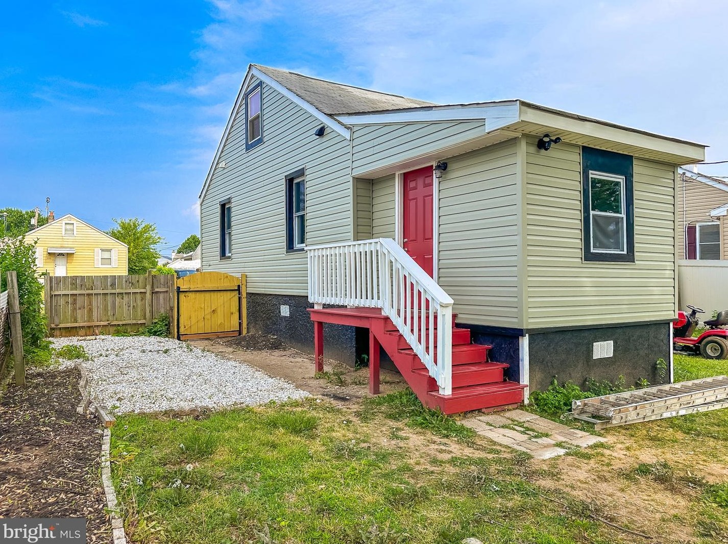 229 Ashwood Rd, Baltimore MD  21222-2302 exterior