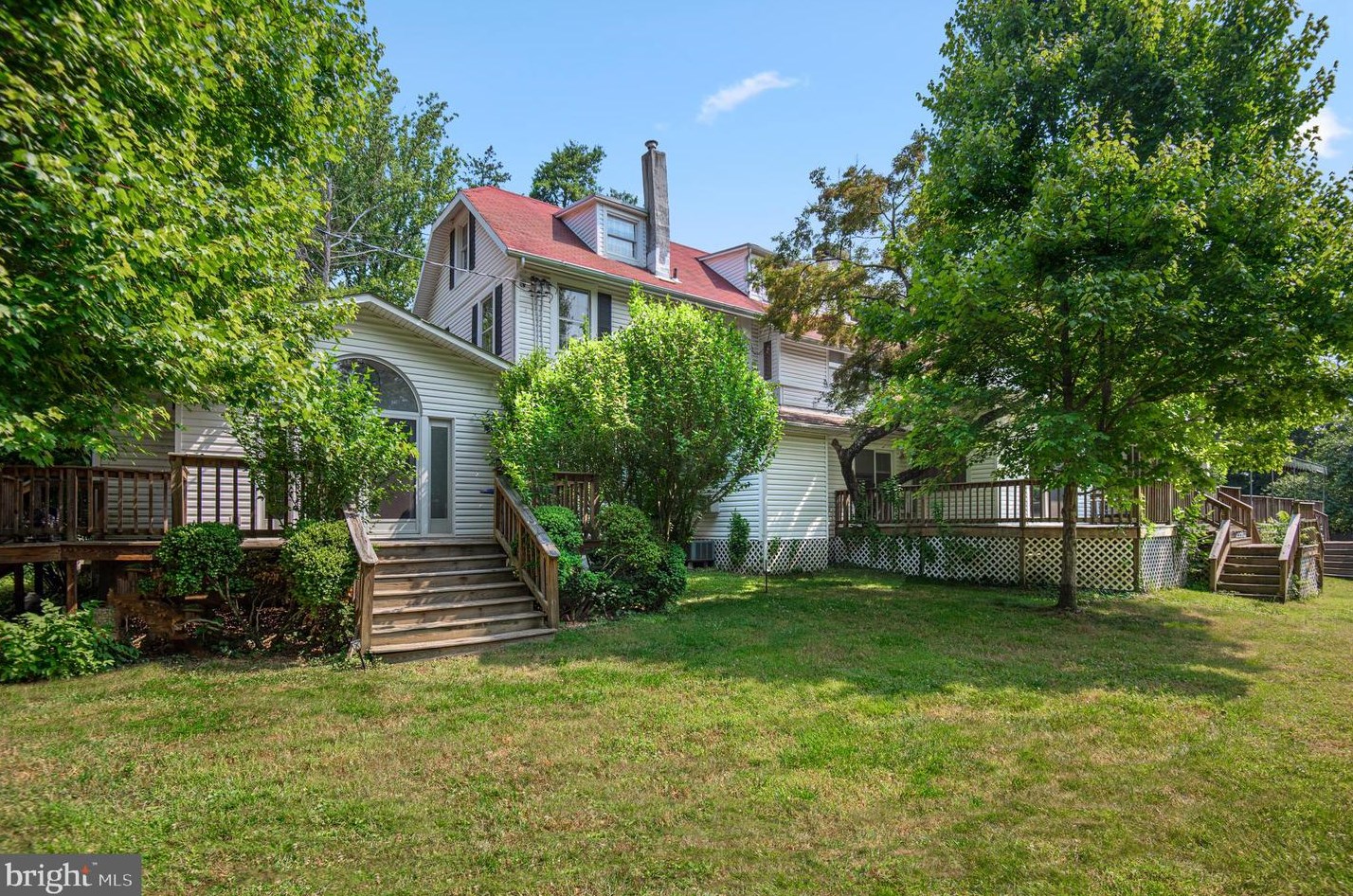 7511 Lhirondelle Club Rd, Baltimore, MD 21204-6400