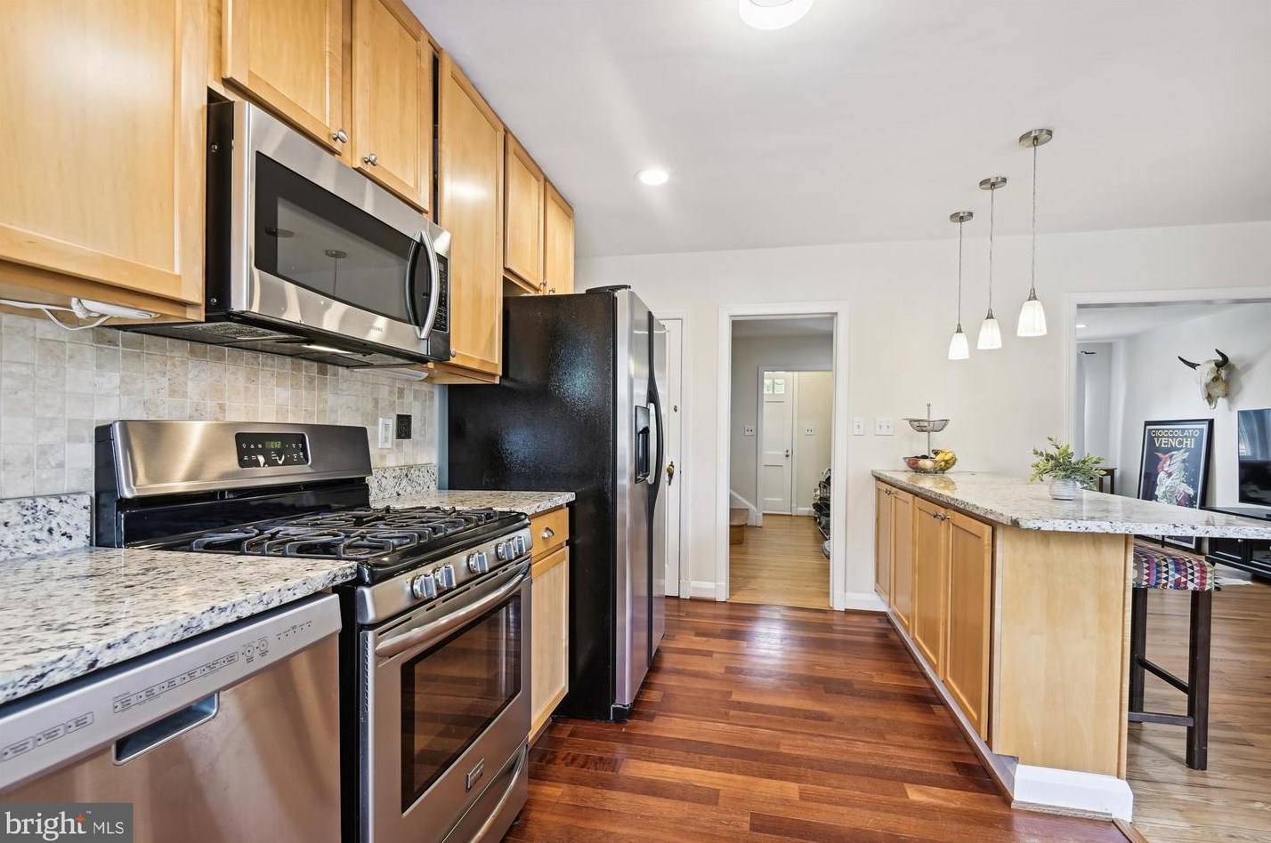 209 Gaywood Rd, Baltimore MD  21212-1710 exterior