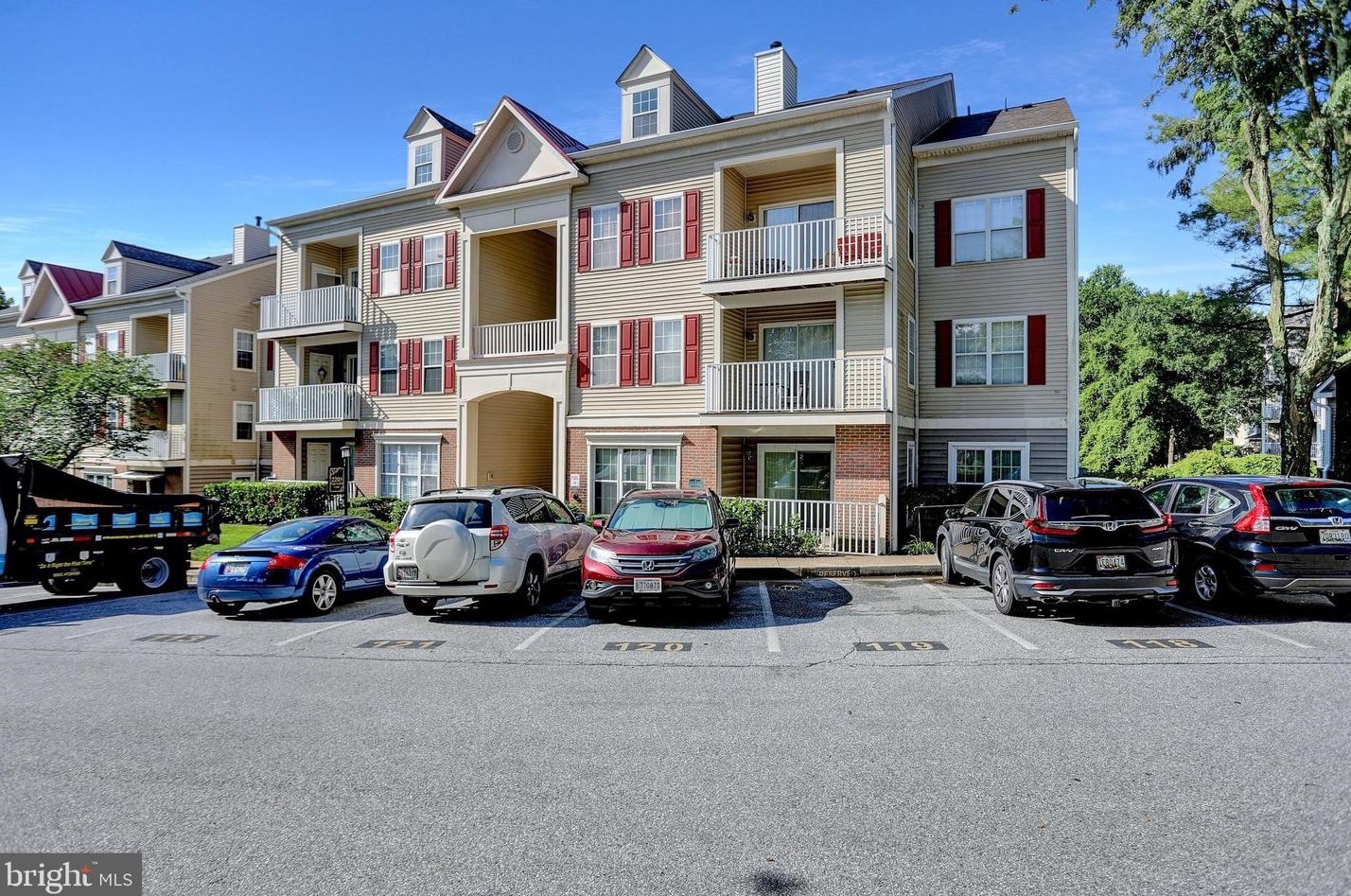 2205 Falls Gable Ln, Baltimore MD  21209-5233 exterior
