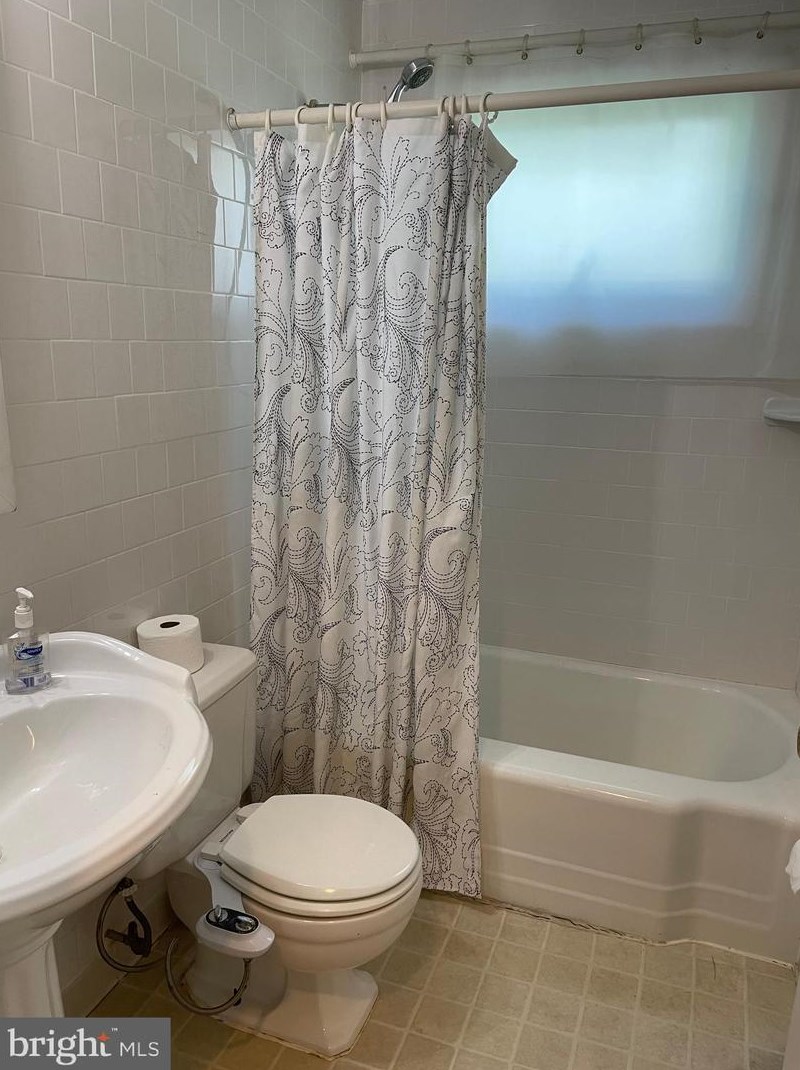 7835 Deboy Ave, Baltimore MD 21222-2718 exterior