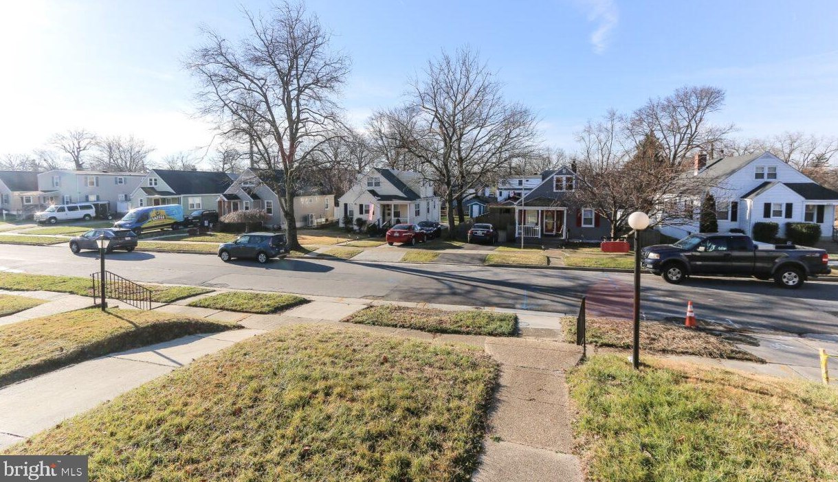 2502 Hillcrest Ave, Baltimore MD  21234-6241 exterior
