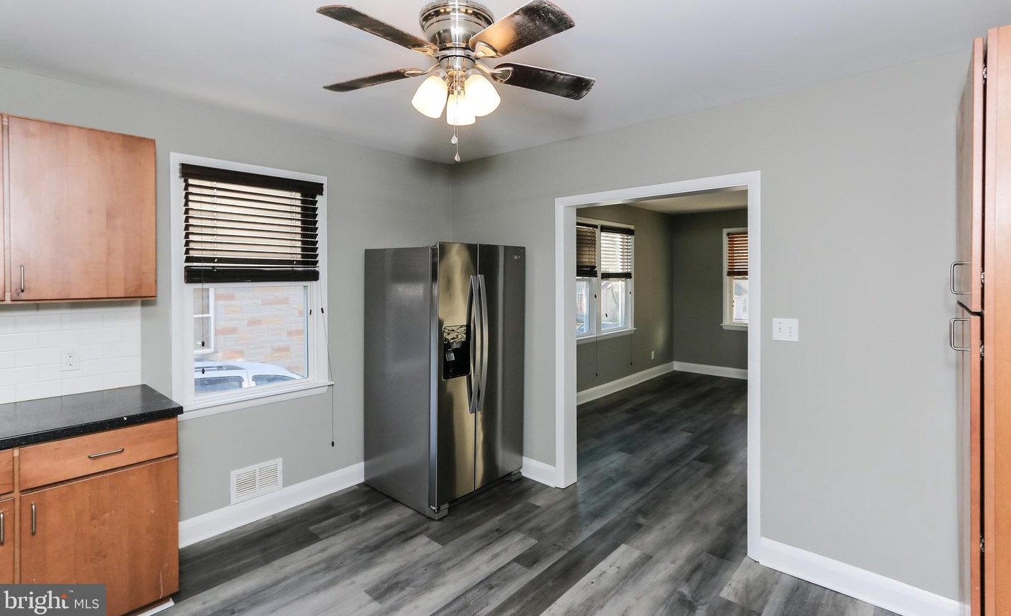 2502 Hillcrest Ave, Baltimore MD  21234-6241 exterior