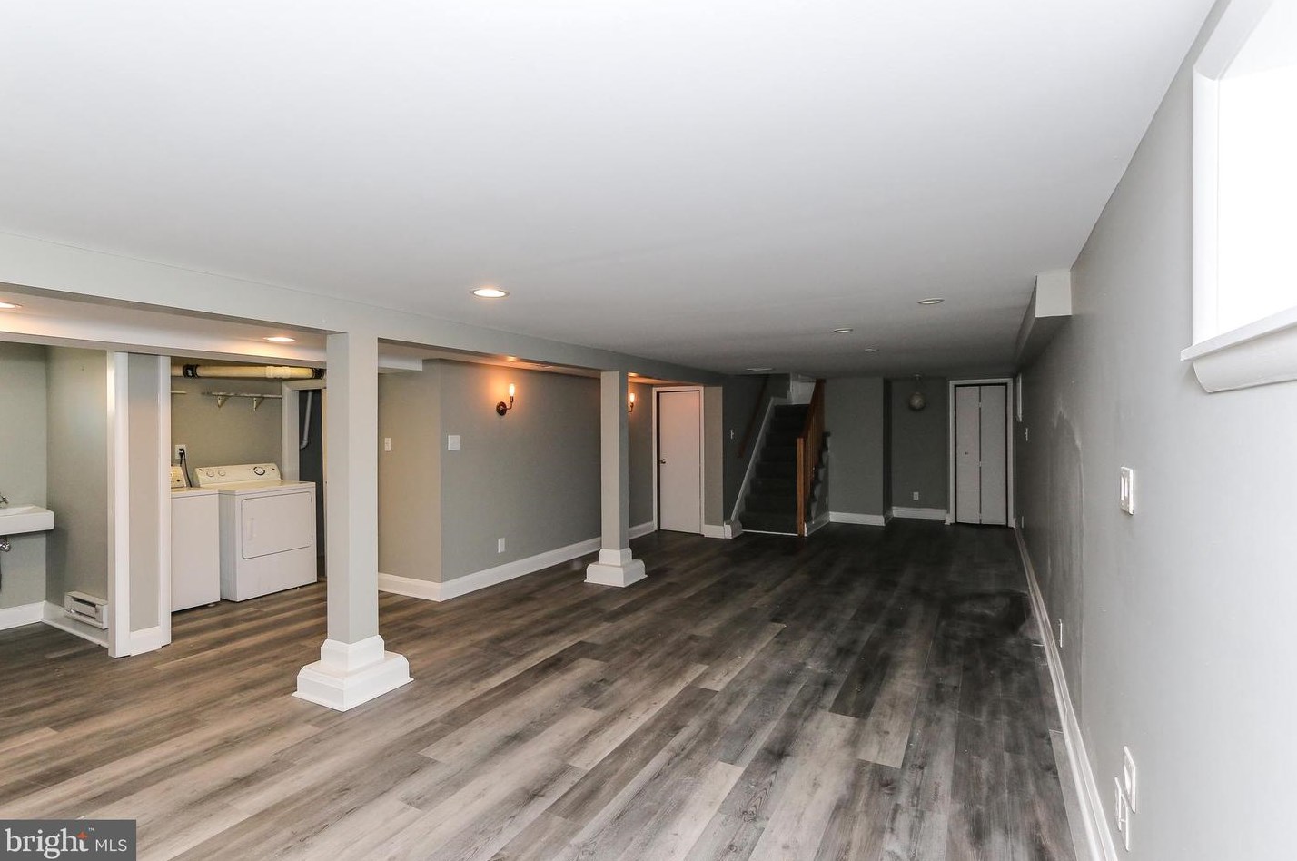 2502 Hillcrest Ave, Baltimore MD  21234-6241 exterior