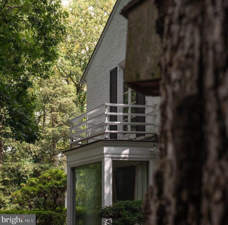 8410 Park Hts Ave, Baltimore MD 21215-6730 exterior