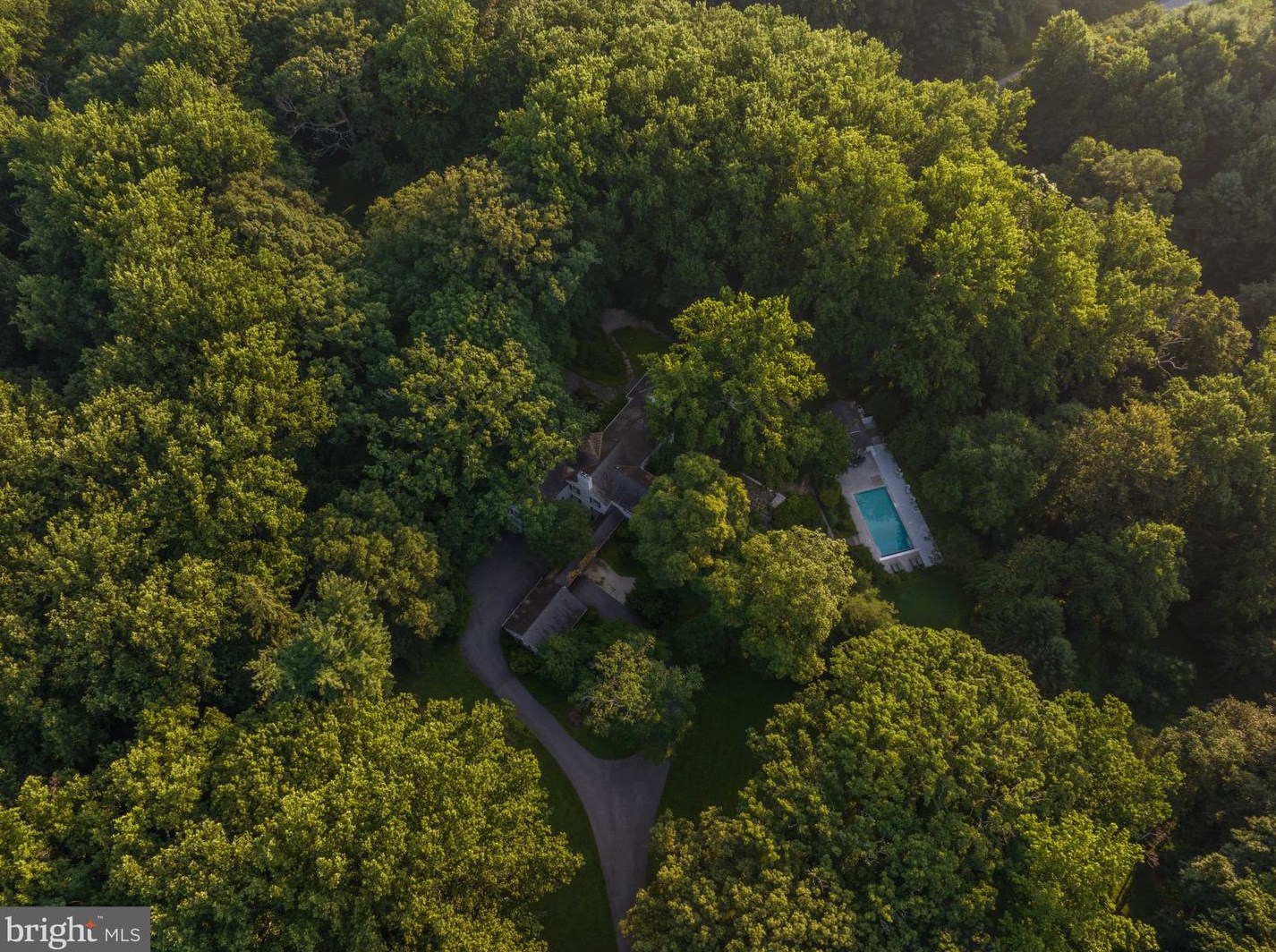 8410 Park Hts Ave, Baltimore MD 21215-6730 exterior