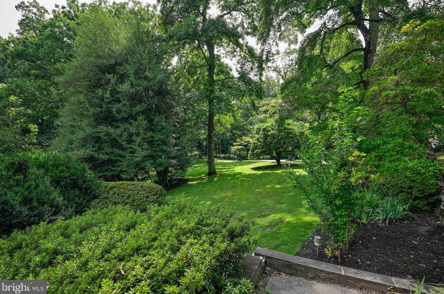 8410 Park Hts Ave, Baltimore MD 21215-6730 exterior