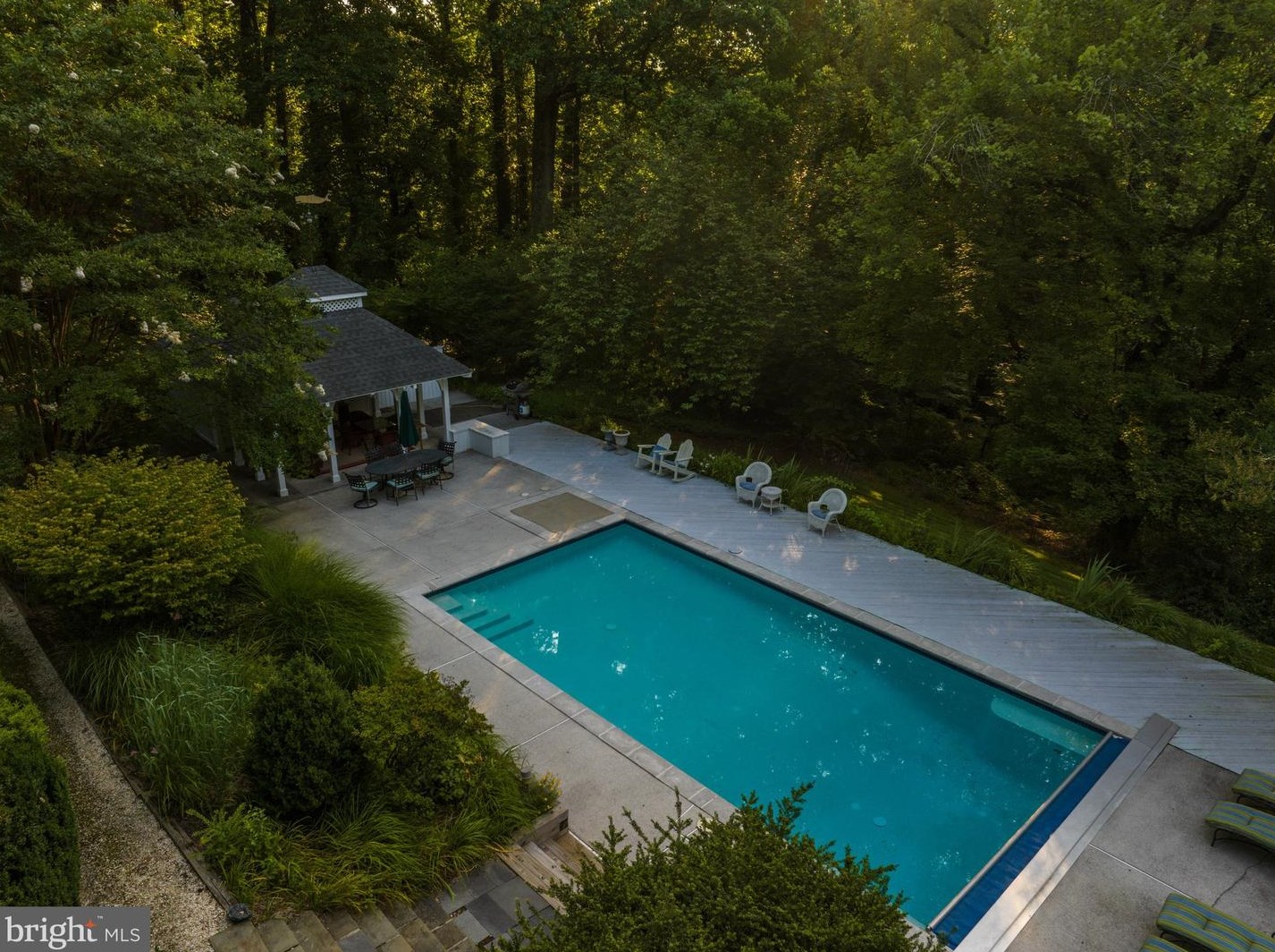 8410 Park Hts Ave, Baltimore MD 21215-6730 exterior