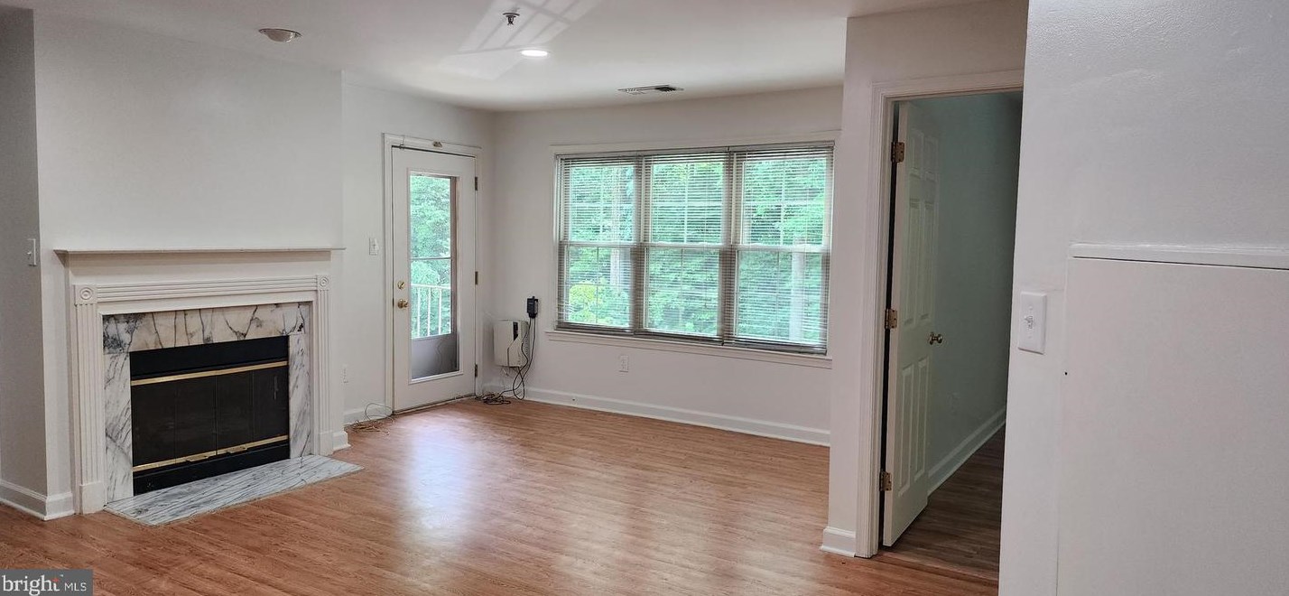 2322 Falls Gable Ln #h, Baltimore, MD 21209