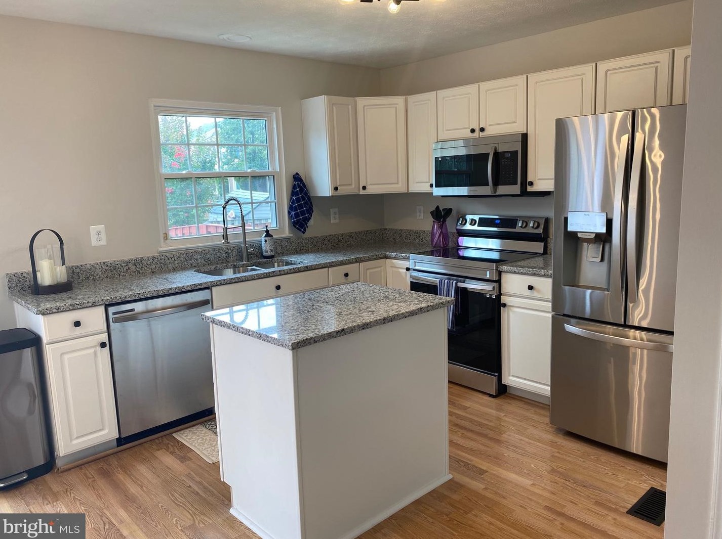 5417 Canonbury Rd, Baltimore, MD 21237-4902