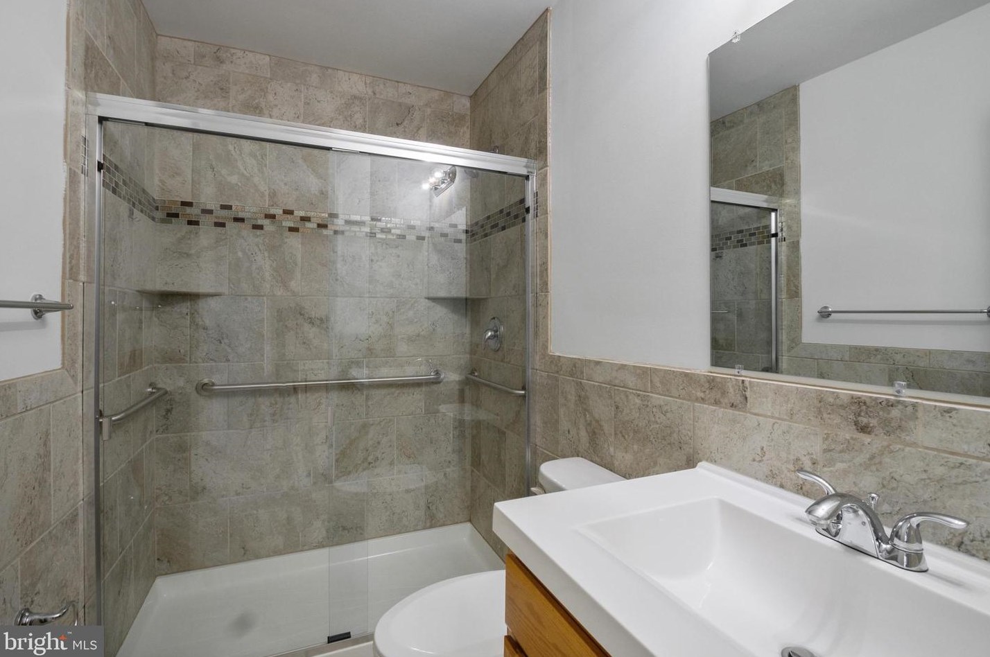 1802 Towson Ave, Baltimore MD 21222-3055 exterior