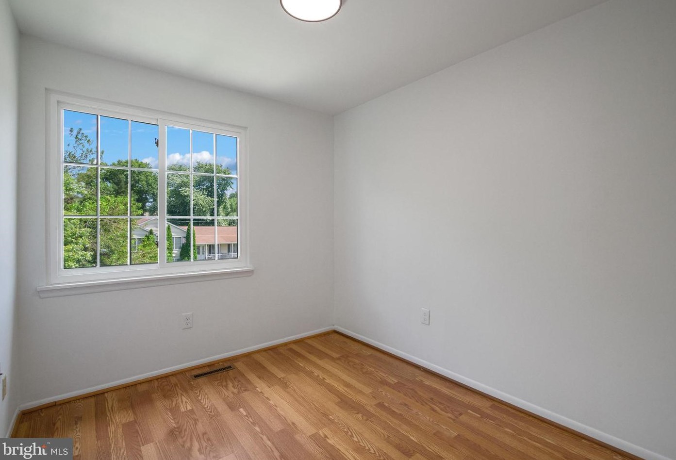 1802 Towson Ave, Baltimore MD 21222-3055 exterior