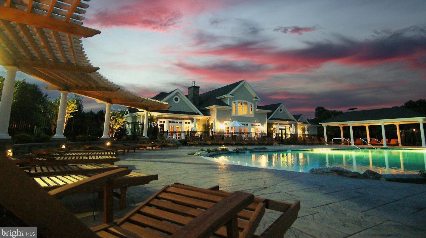 7300 Travertine Dr, Baltimore MD 21209-5284 exterior