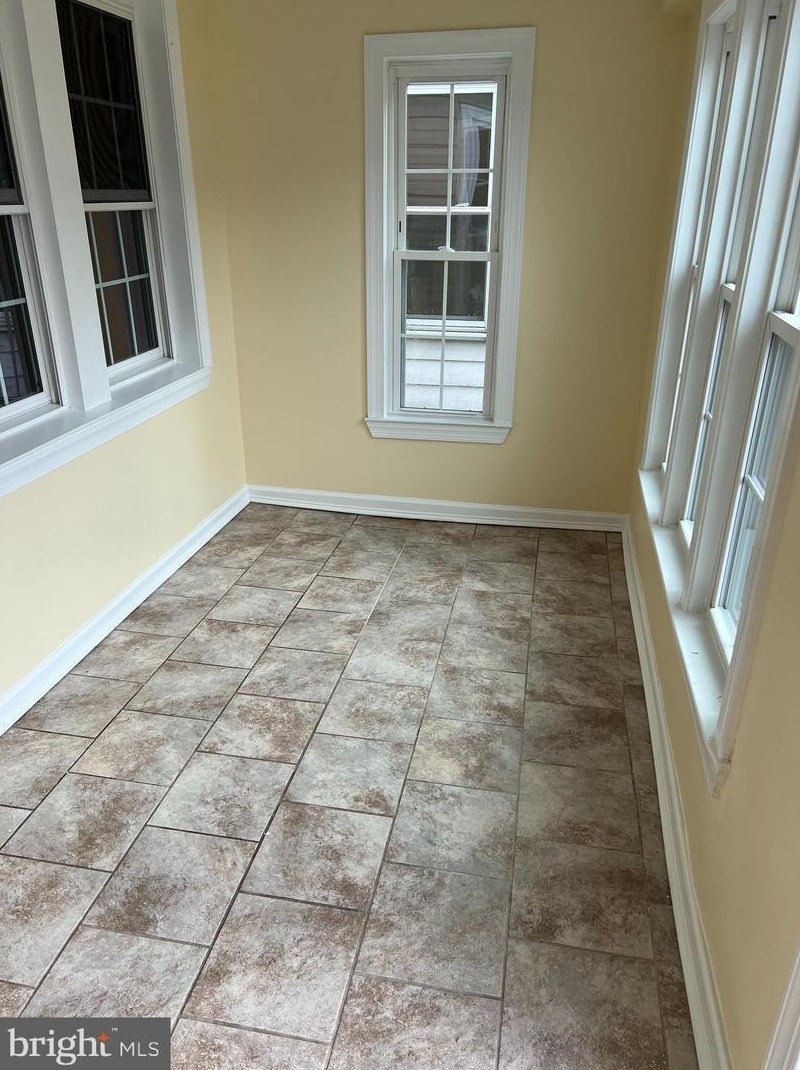 118 E Patapsco Ave, Baltimore, MD 21225