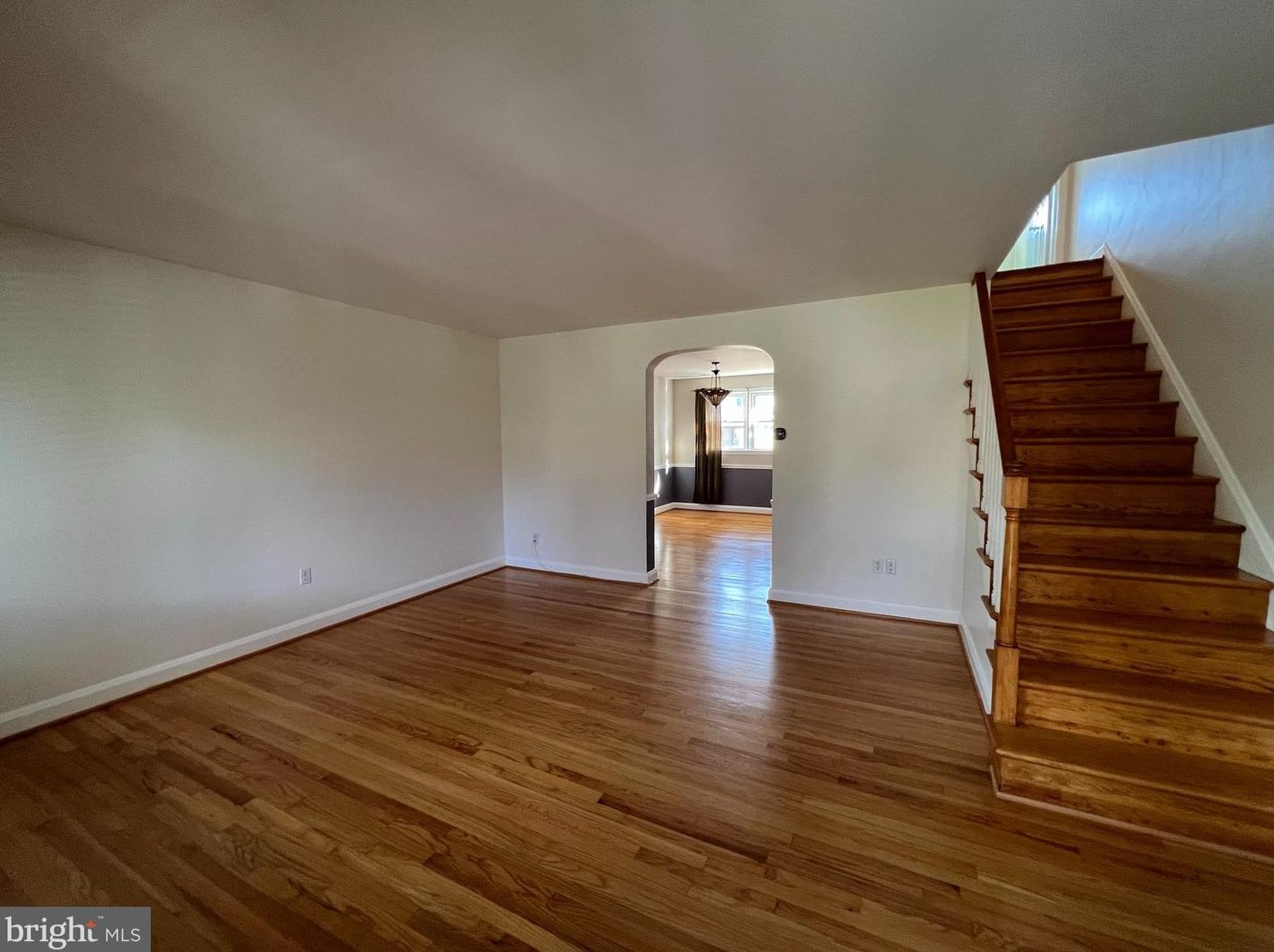 4916 Gateway Ter, Baltimore MD  21227-1229 exterior