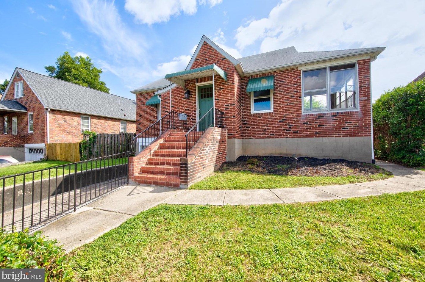 18 Henry Ave, Baltimore, MD 21236-4201
