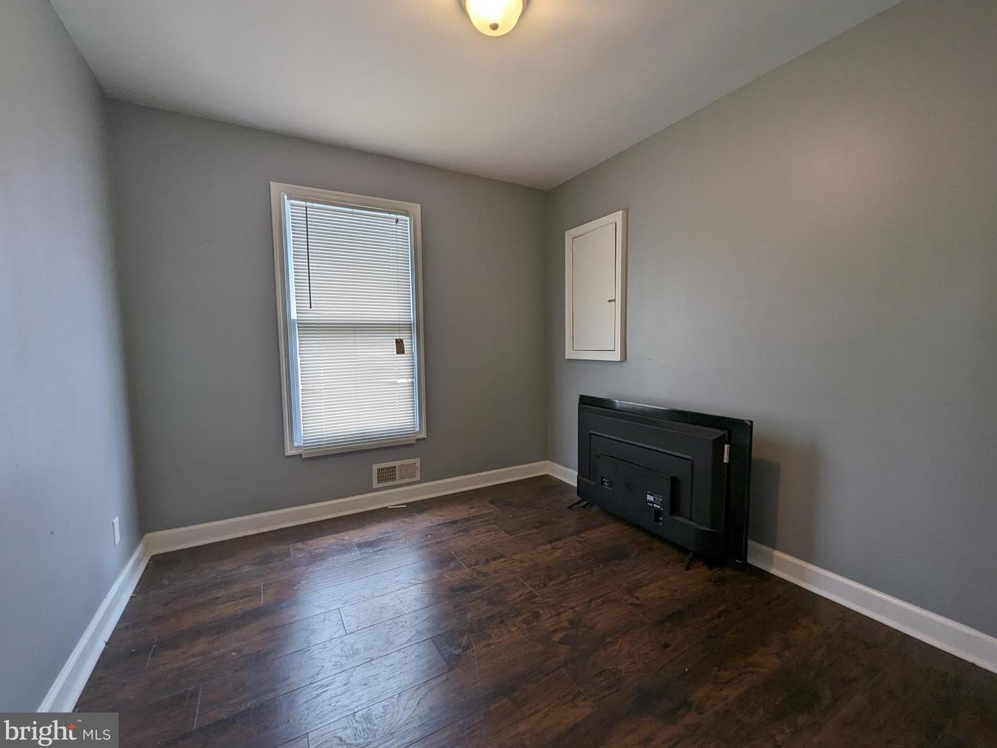 1679 Yakona Rd, Baltimore MD 21286-2348 exterior