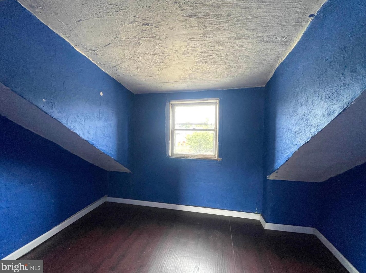 224 Chestnut St, Baltimore MD  21222-6158 exterior