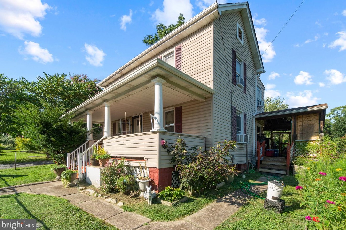 1801 Sutton Ave, Baltimore, MD 21227-5027