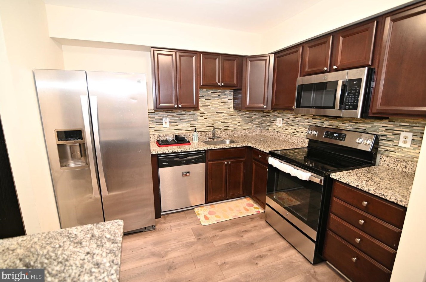 1214 Alexander Ave, Baltimore, MD 21228-2825