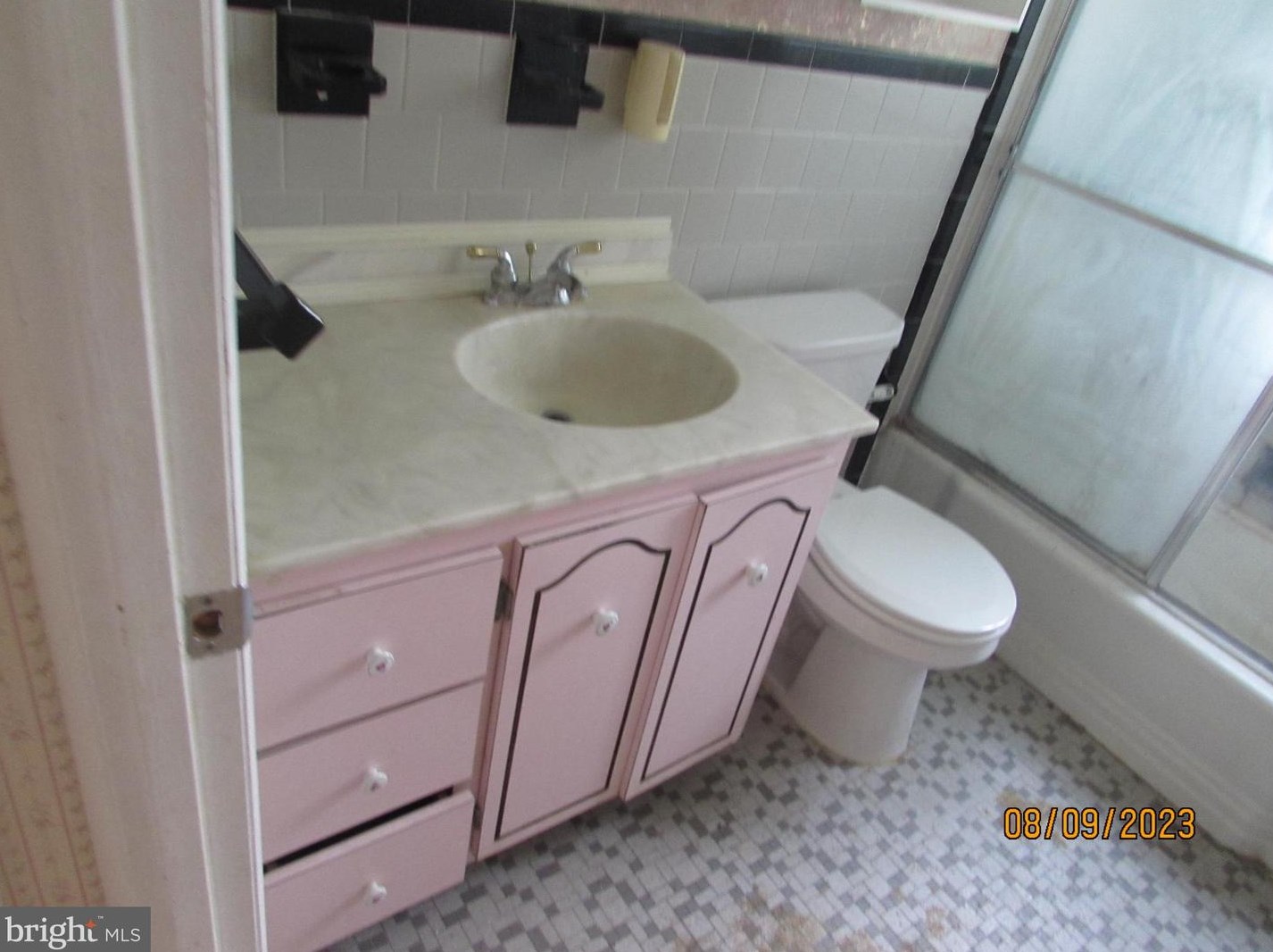 1843 Wycliffe Rd, Baltimore MD 21234-6237 exterior