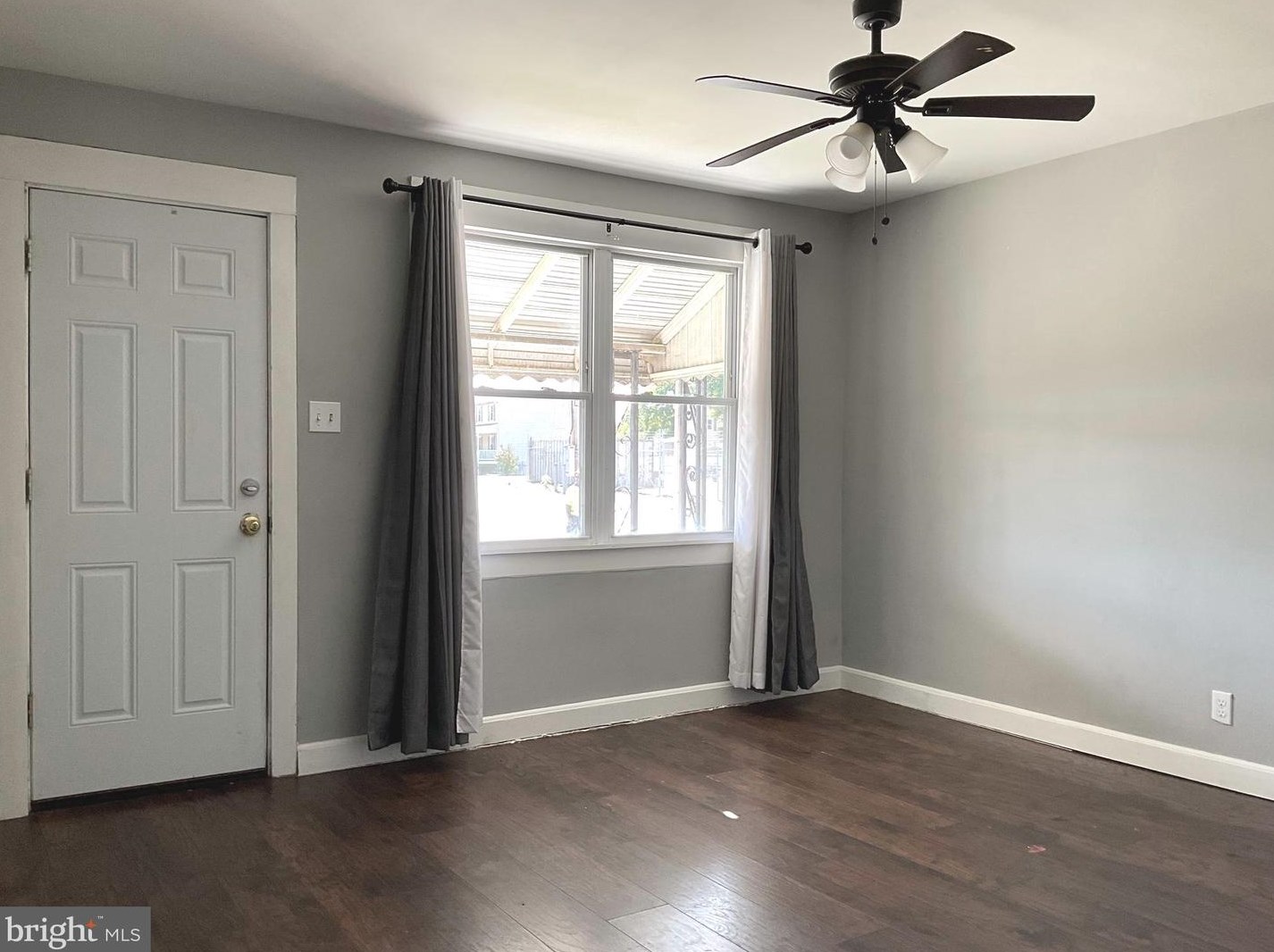 320 Sollers Point Rd, Baltimore, MD 21222