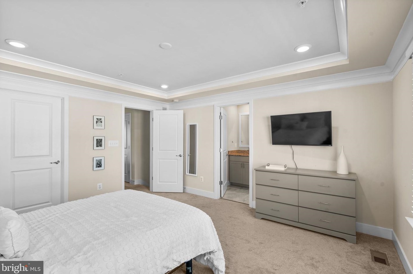 7872 Johnnycake Rd, Baltimore MD 21244-1220 exterior