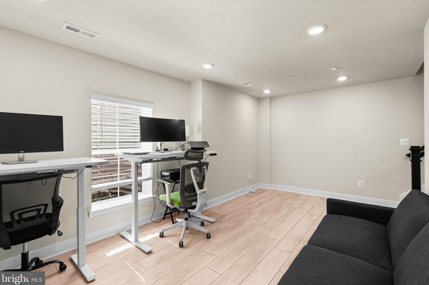 7872 Johnnycake Rd, Baltimore MD 21244-1220 exterior