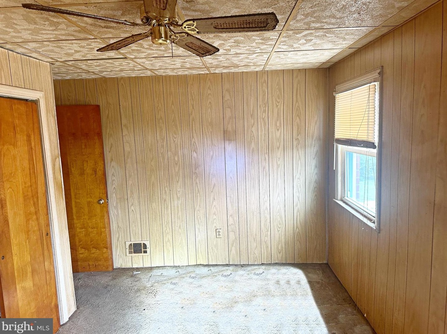 8146 Gray Hvn Rd, Baltimore MD  21222-3450 exterior