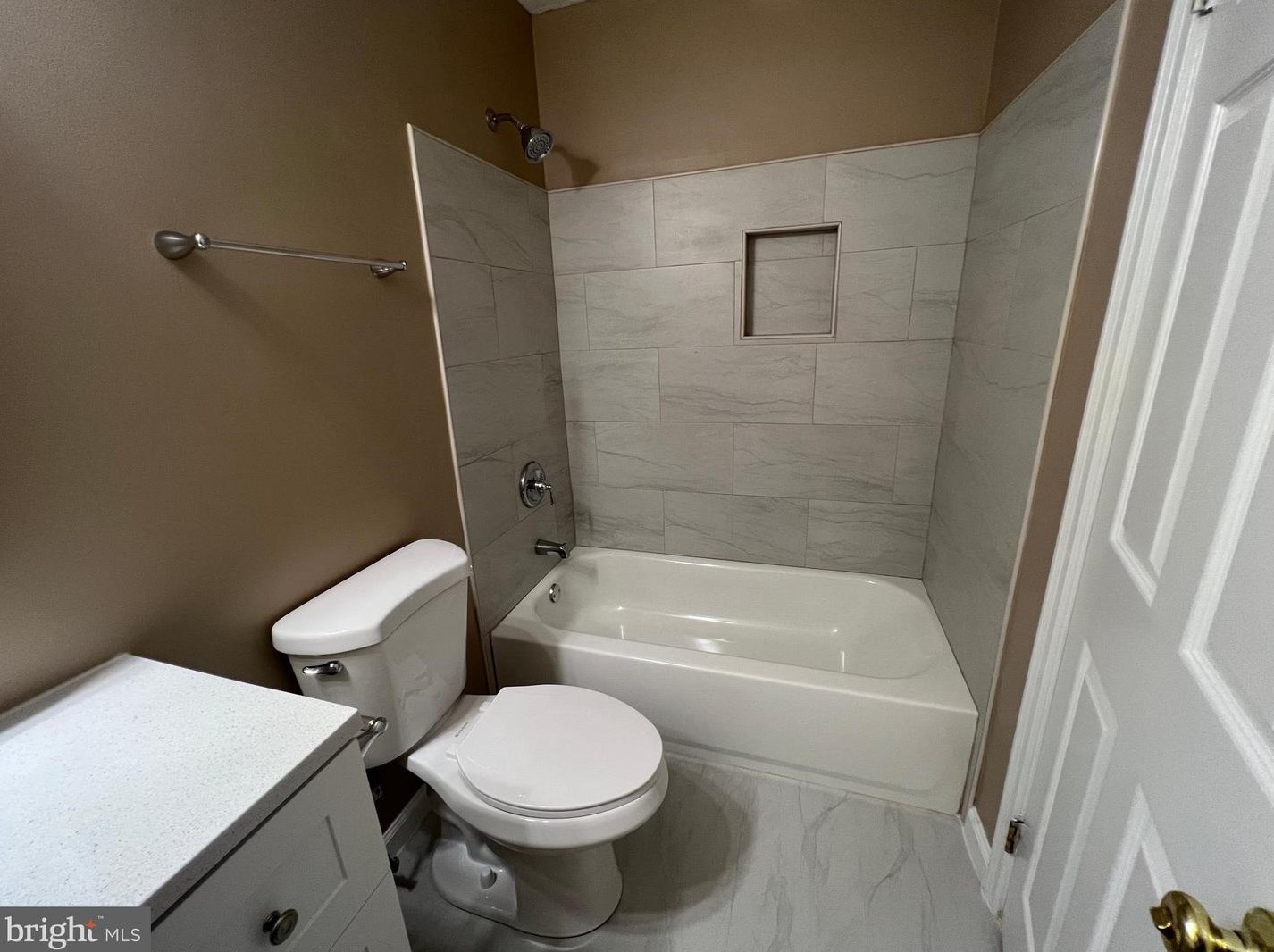 8248 Berryfield Dr, Baltimore MD  21236-5510 exterior