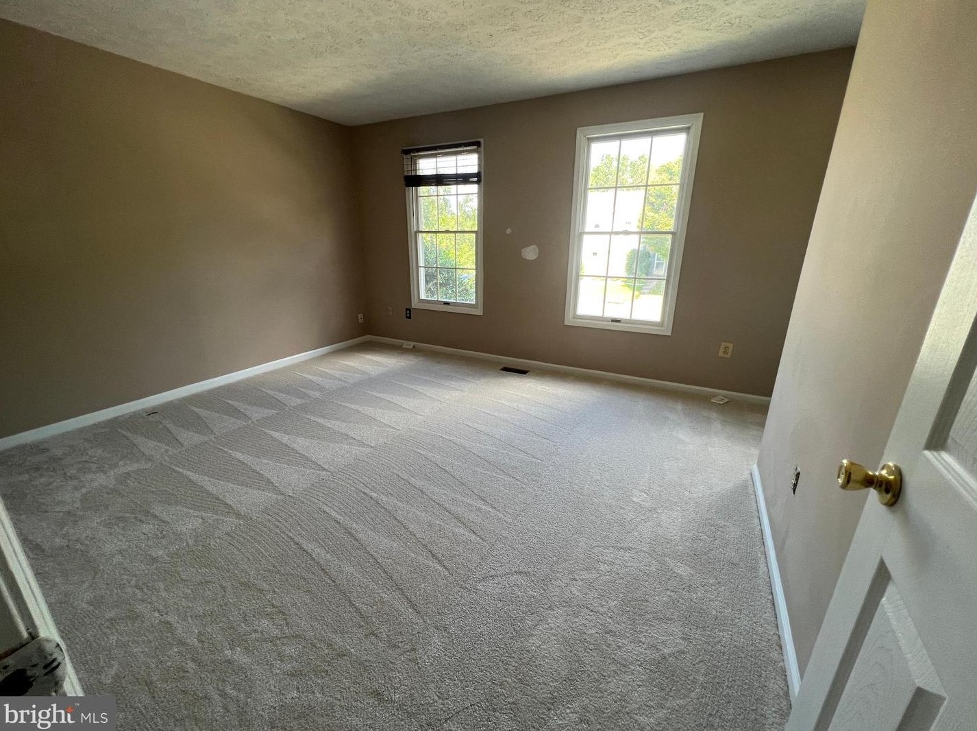 8248 Berryfield Dr, Baltimore MD  21236-5510 exterior