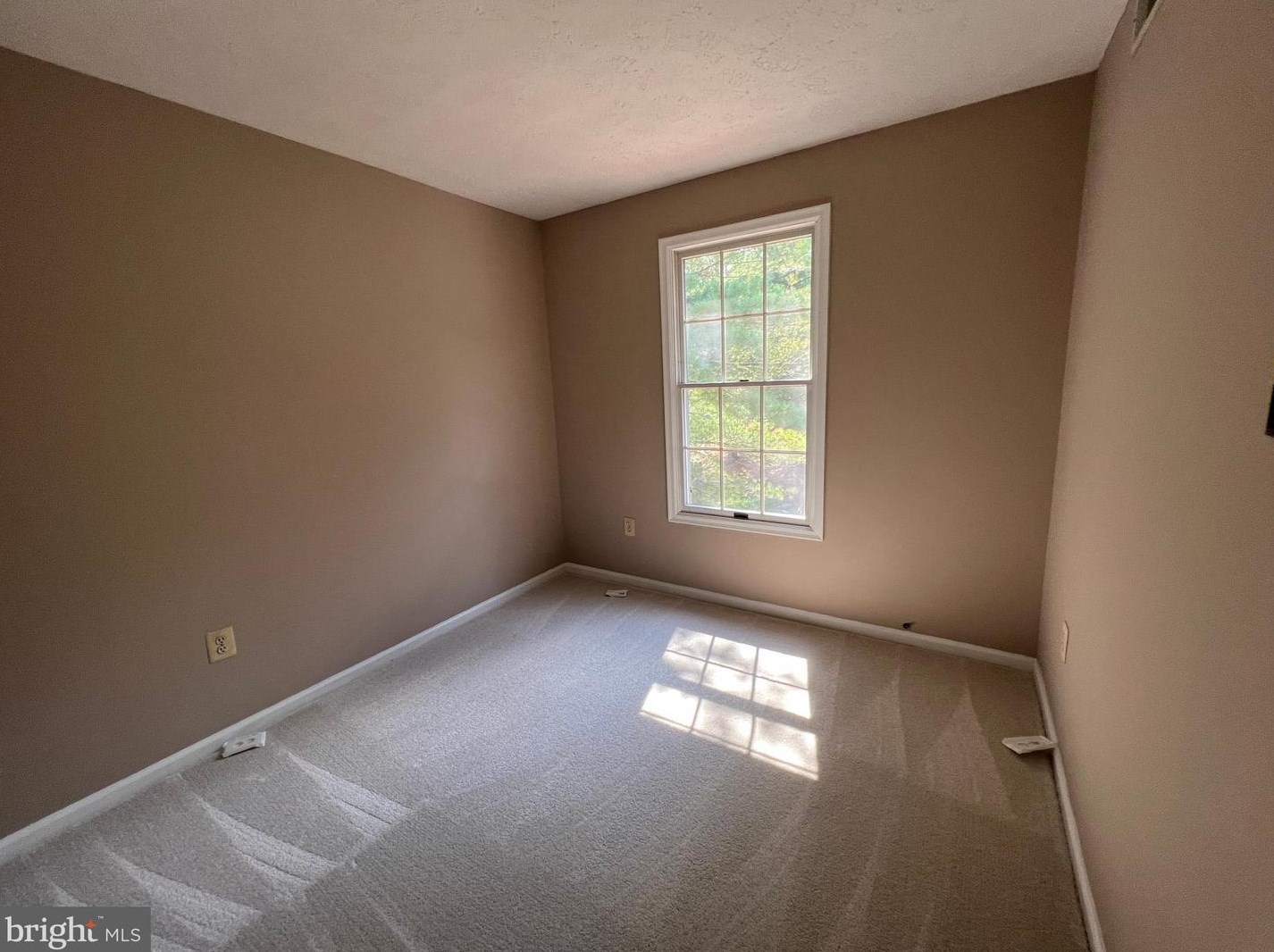 8248 Berryfield Dr, Baltimore MD  21236-5510 exterior