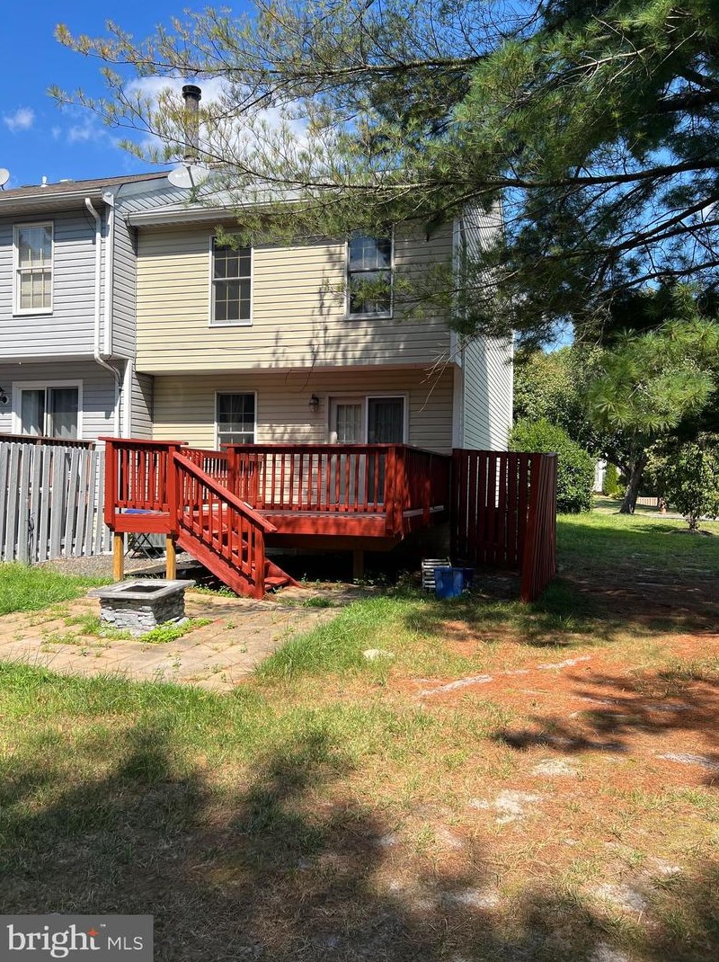 8248 Berryfield Dr, Baltimore MD  21236-5510 exterior