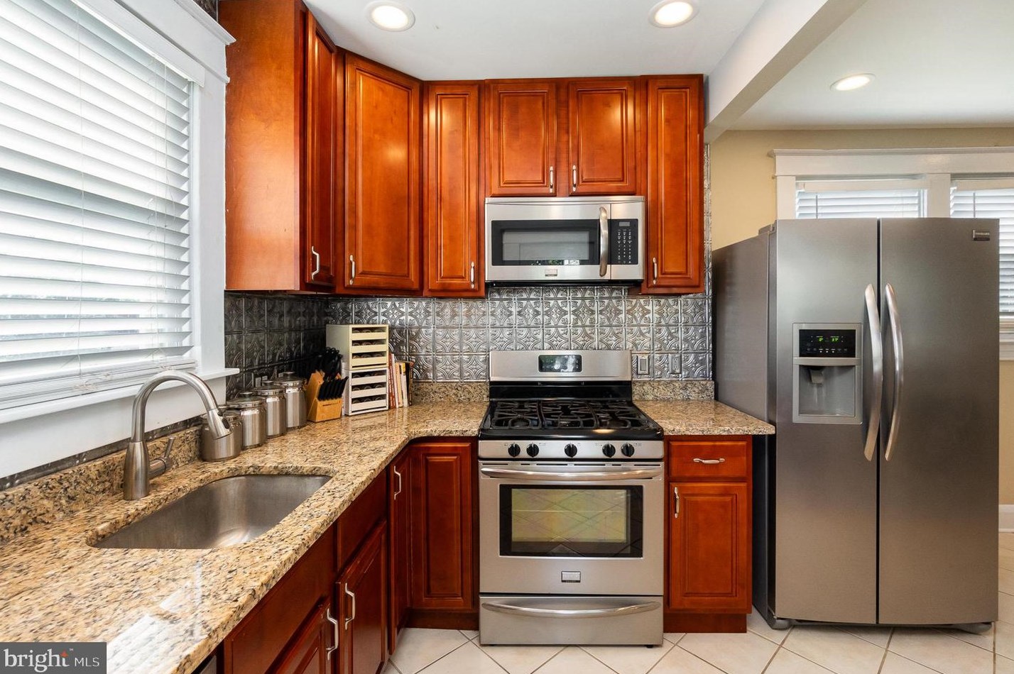 3001 Salisbury Ave, Baltimore MD  21219-1234 exterior