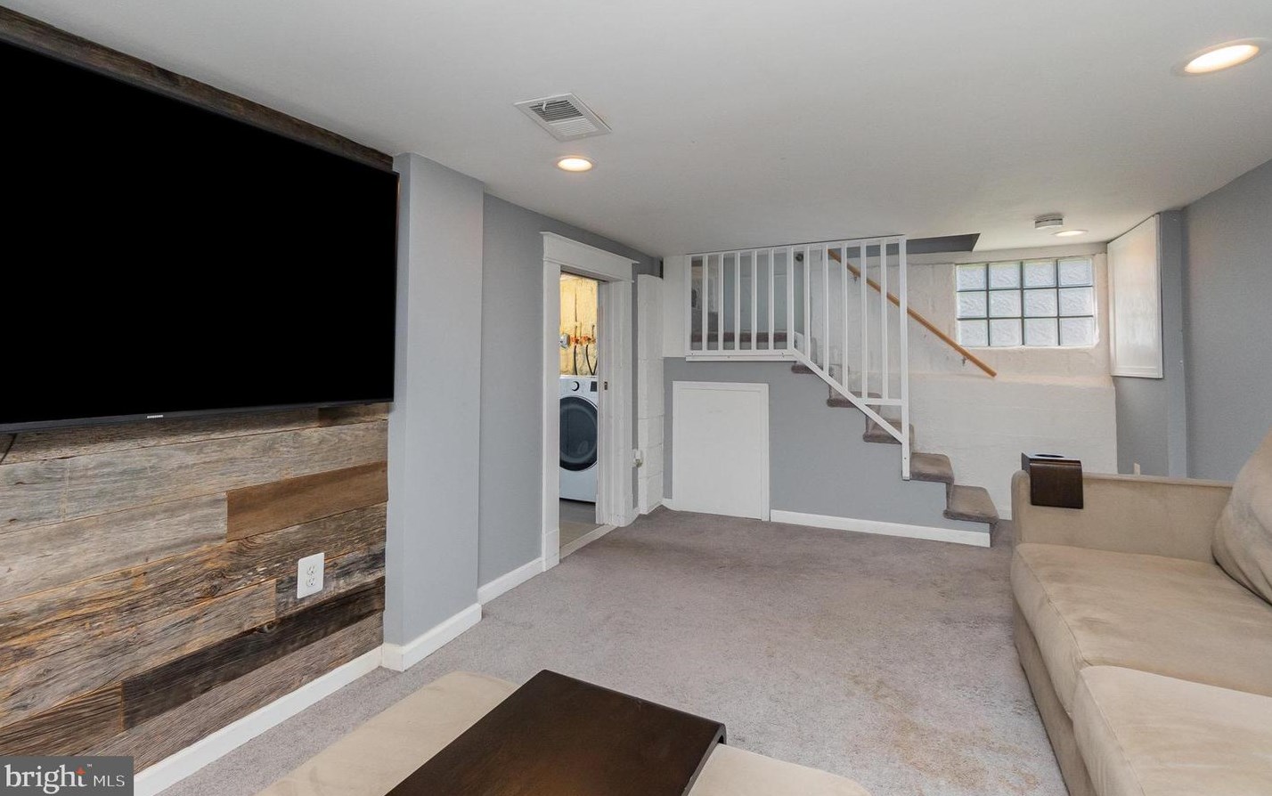 3001 Salisbury Ave, Baltimore MD  21219-1234 exterior