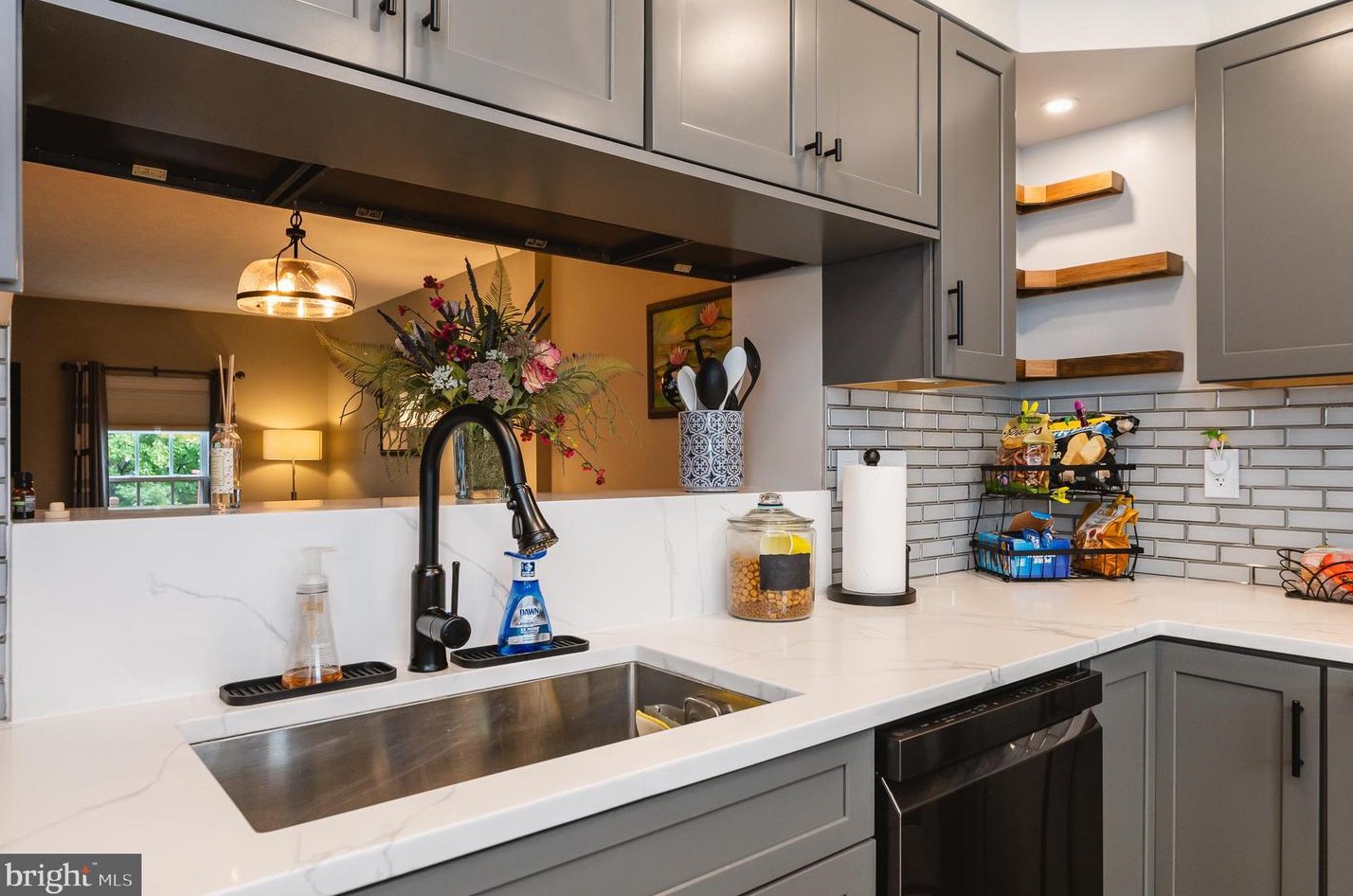 7 Turnmill Ct, Baltimore MD  21236-5554 exterior