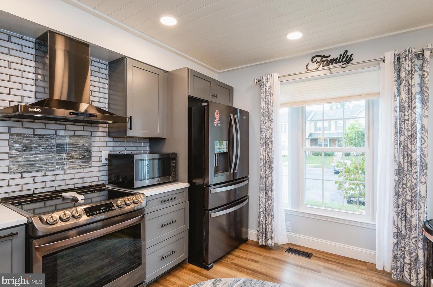 7 Turnmill Ct, Baltimore MD  21236-5554 exterior