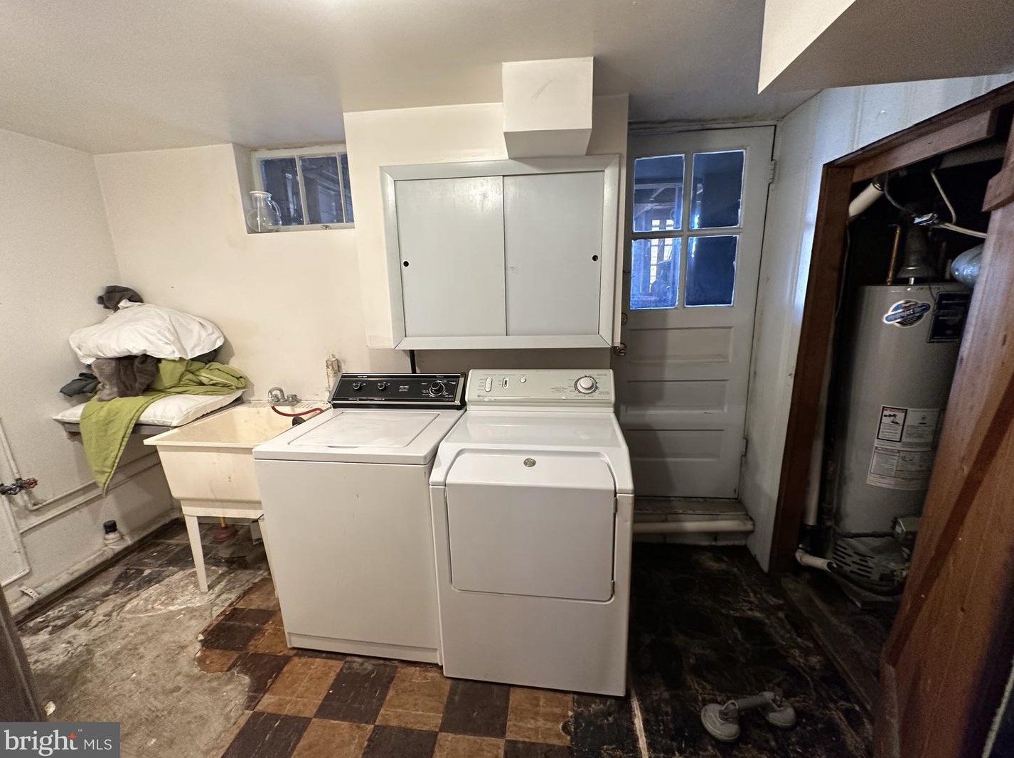 7463 Durwood Rd, Baltimore MD 21222-1332 exterior