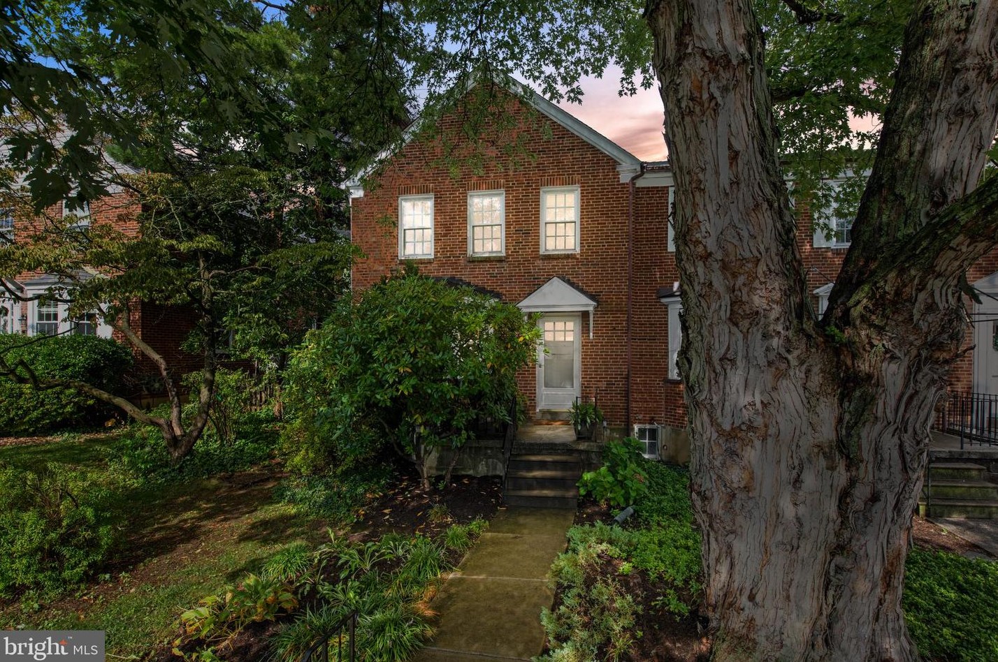 6447 Blenheim Rd, Baltimore, MD 21212-1716