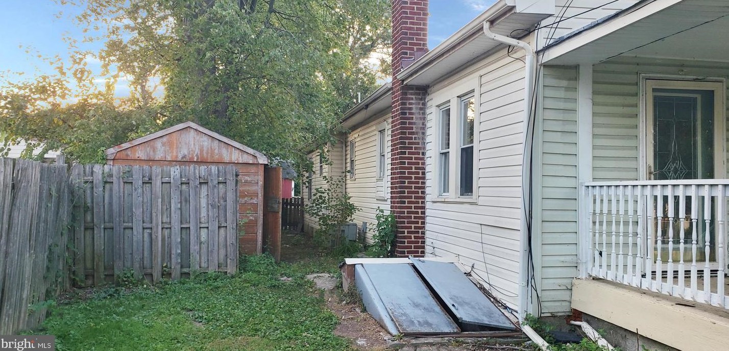 8006 Oakleigh Rd, Baltimore, MD 21234-5318