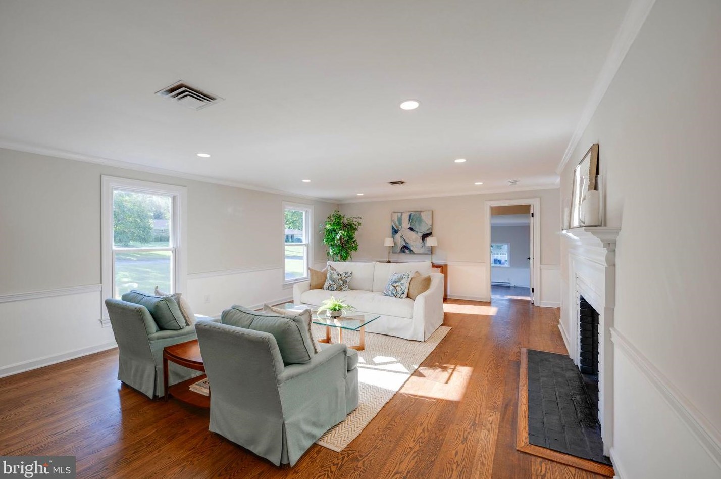 1125 Gypsy Ln, Baltimore MD  21286-1463 exterior