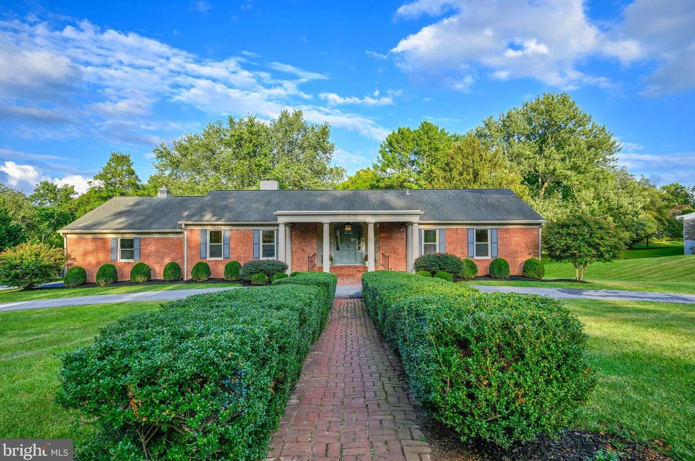 1125 Gypsy Ln, Baltimore MD  21286-1463 exterior