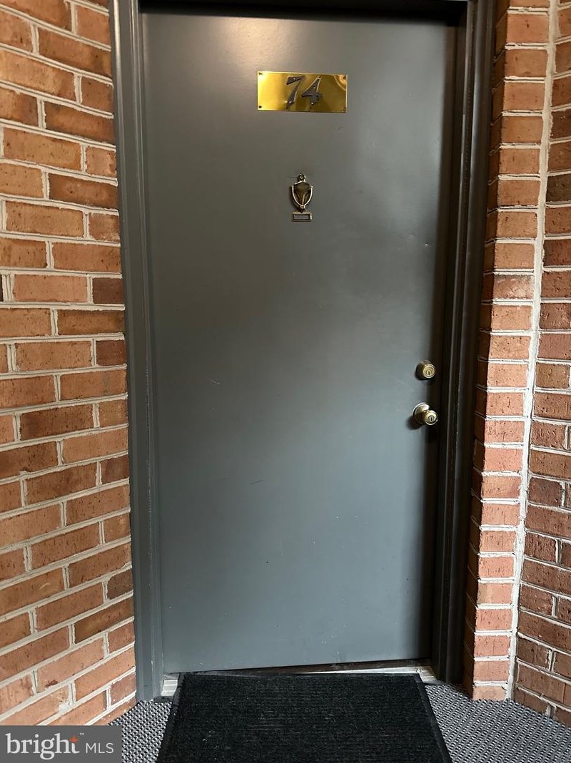 74 Whips Ln, Baltimore, MD 21236-4837