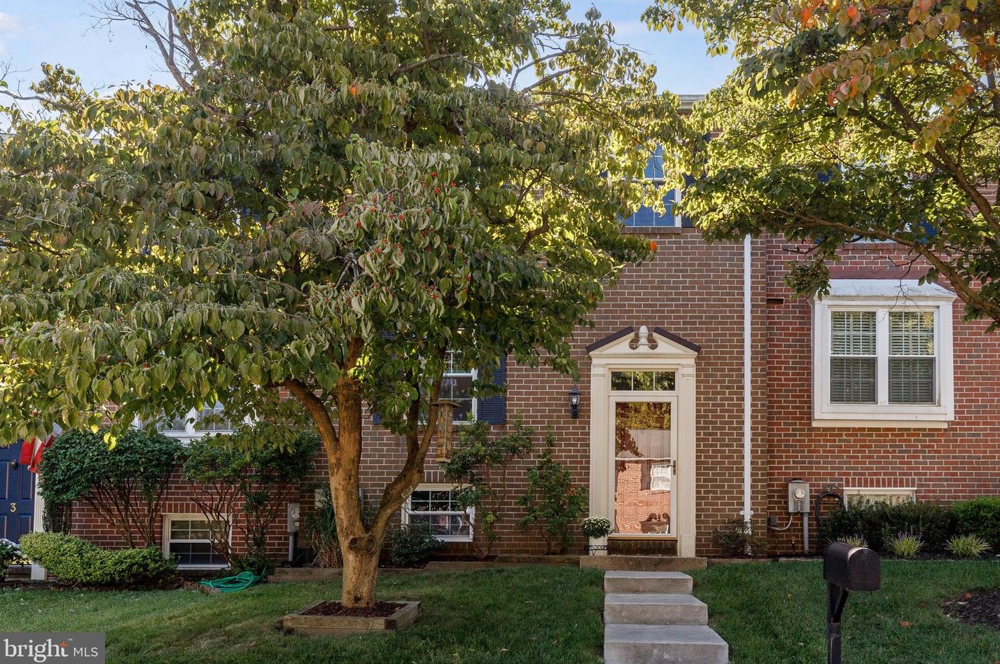 5 Pine Cone Ct, Baltimore, MD 21236-2508