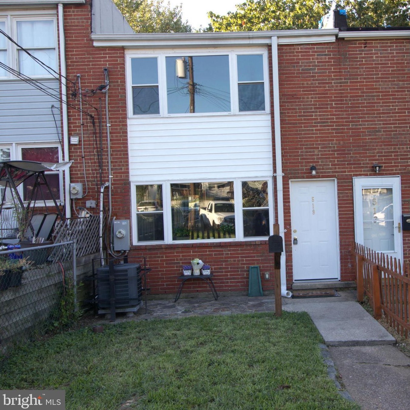 519 Carlsbad Ct, Baltimore, MD 21227-4725