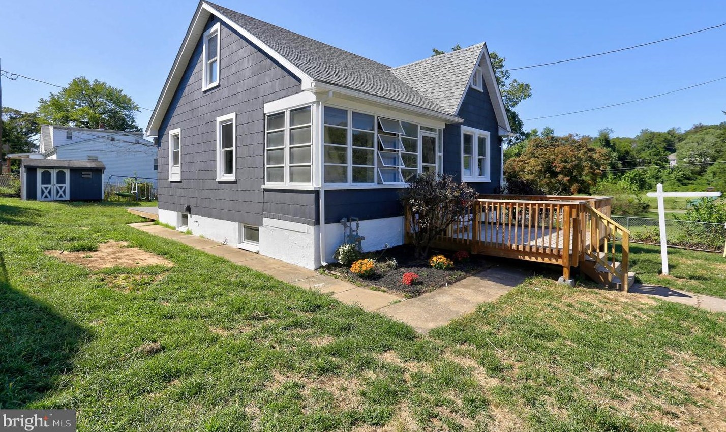 165 Stafford St, Baltimore, MD 21227-2917