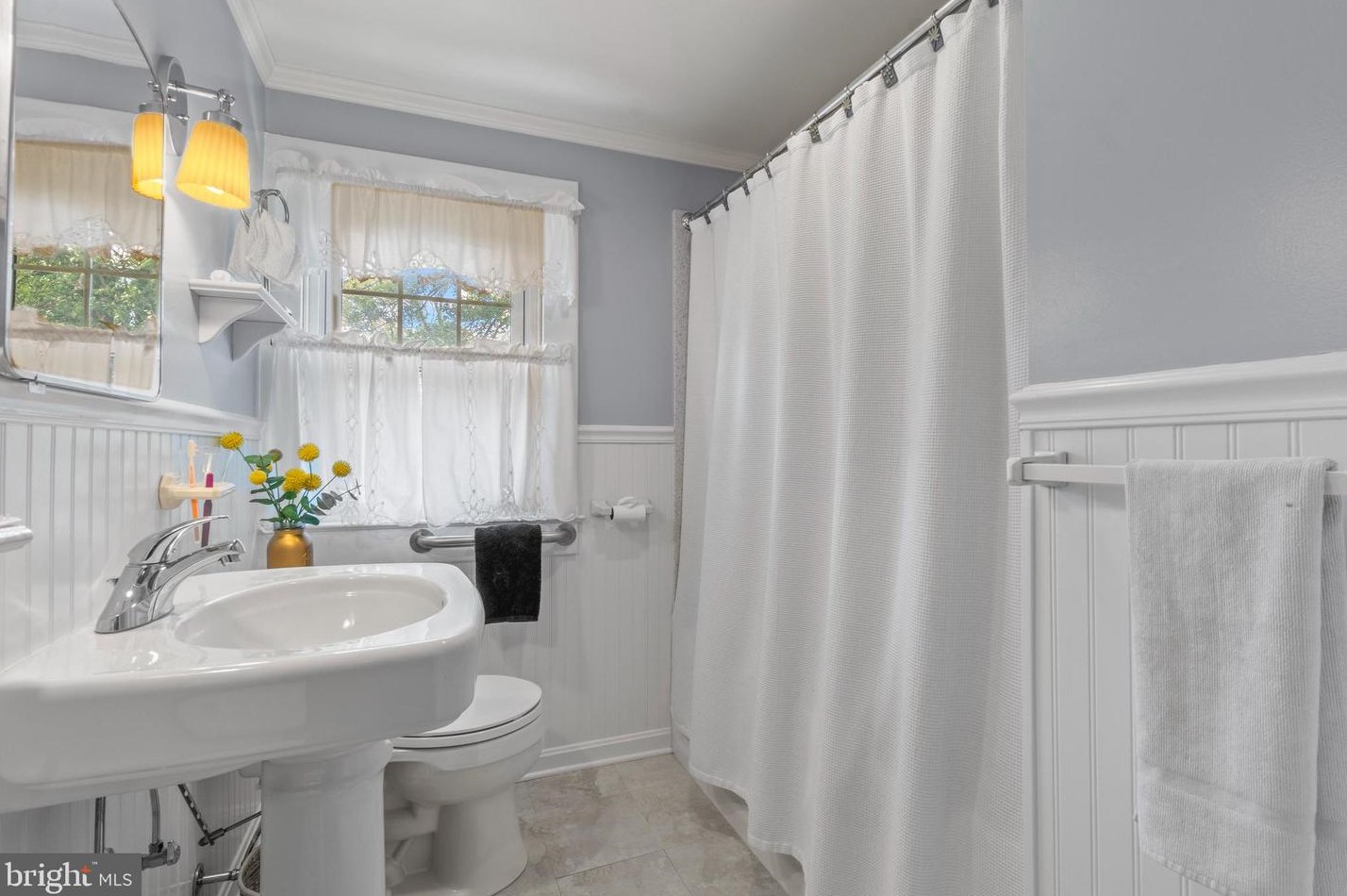 509 Academy Rd, Baltimore MD  21228-1813 exterior