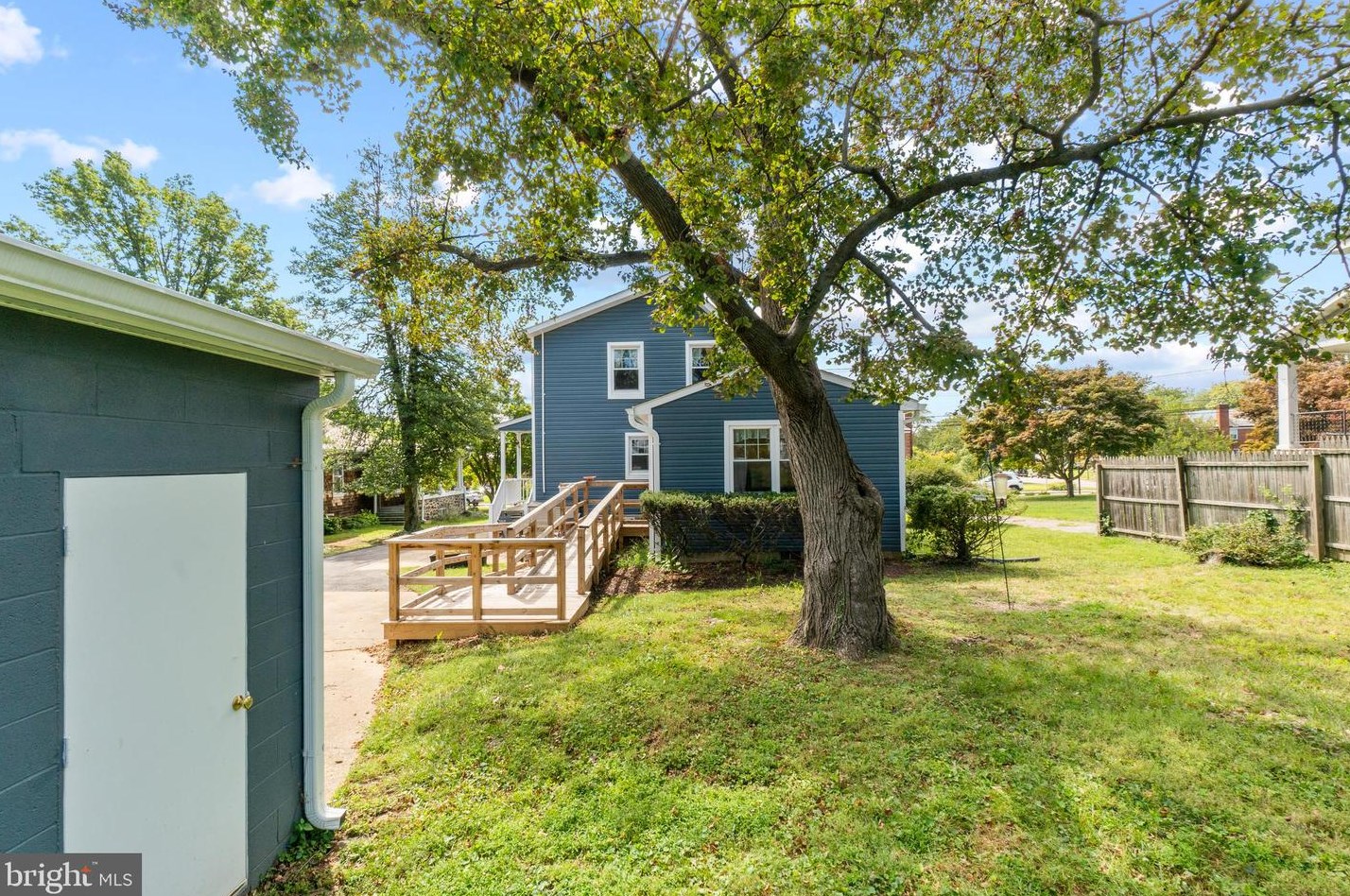 509 Academy Rd, Baltimore MD  21228-1813 exterior