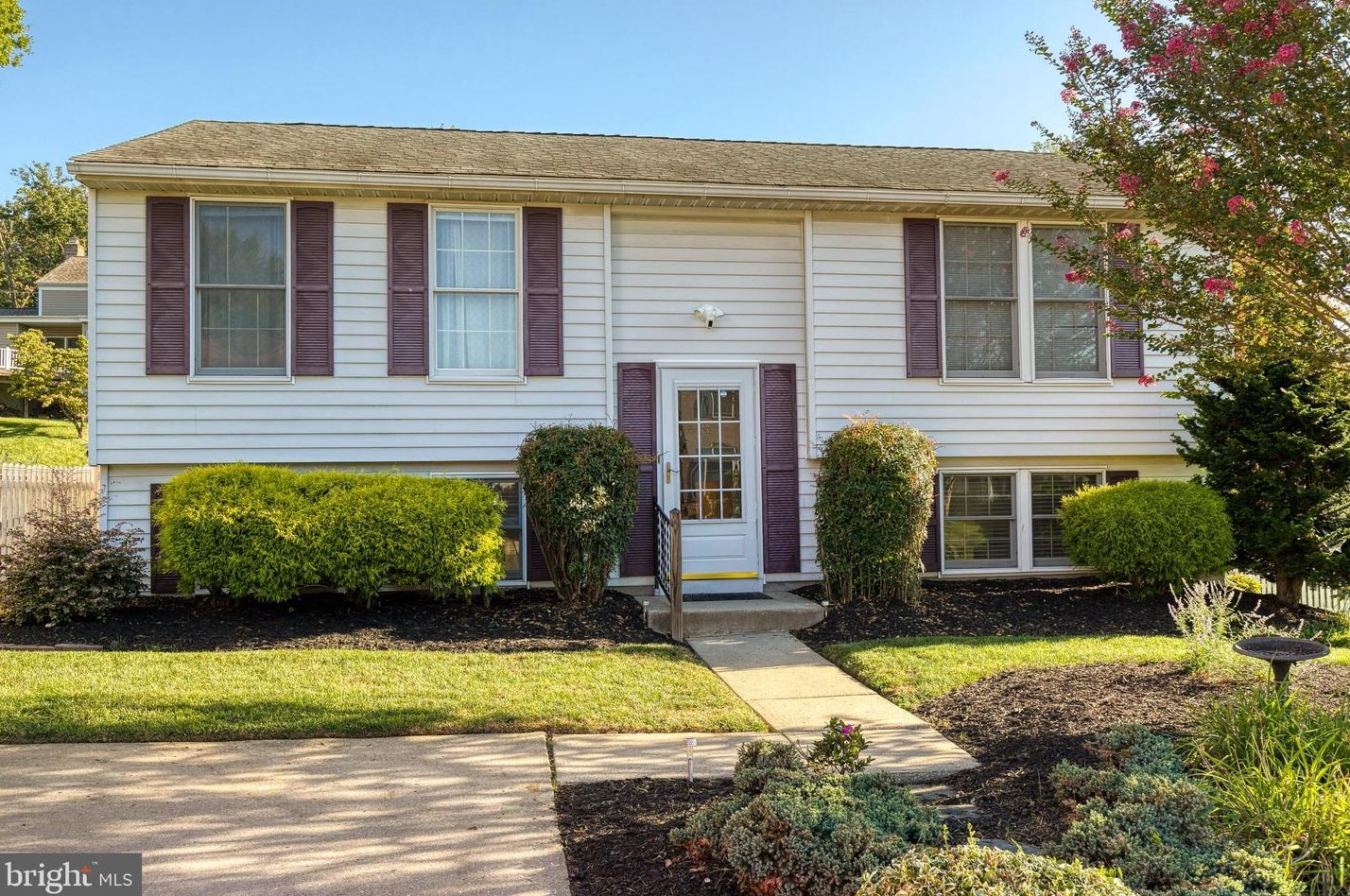 10 Class Ct, Baltimore, MD 21234-2260