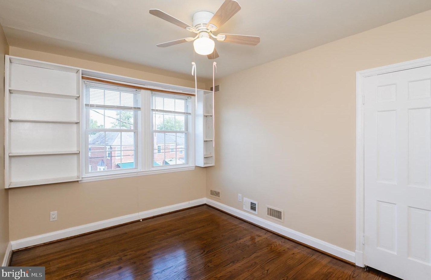 341 Stratford Rd, Baltimore MD  21228-1845 exterior